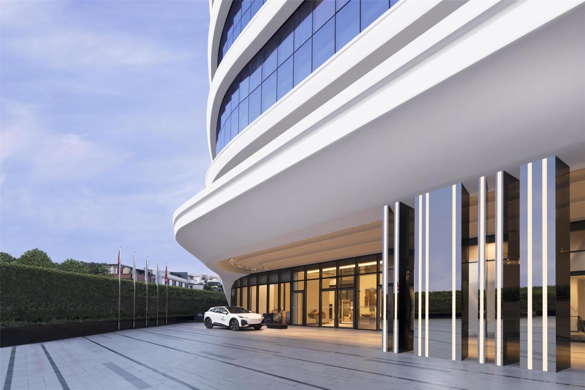 Hilton Kathmandu Hotel Exterior photo
